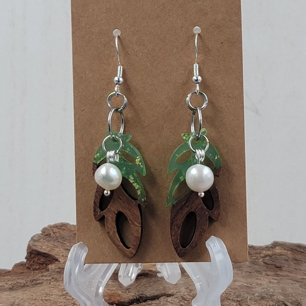 E2 Howlite with Green Wooden Resin Earrings