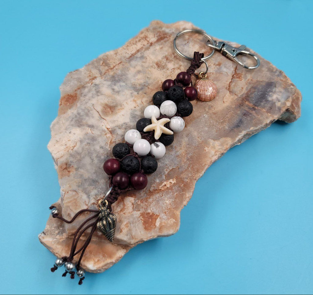 K22 Wood & Howlite Keychain