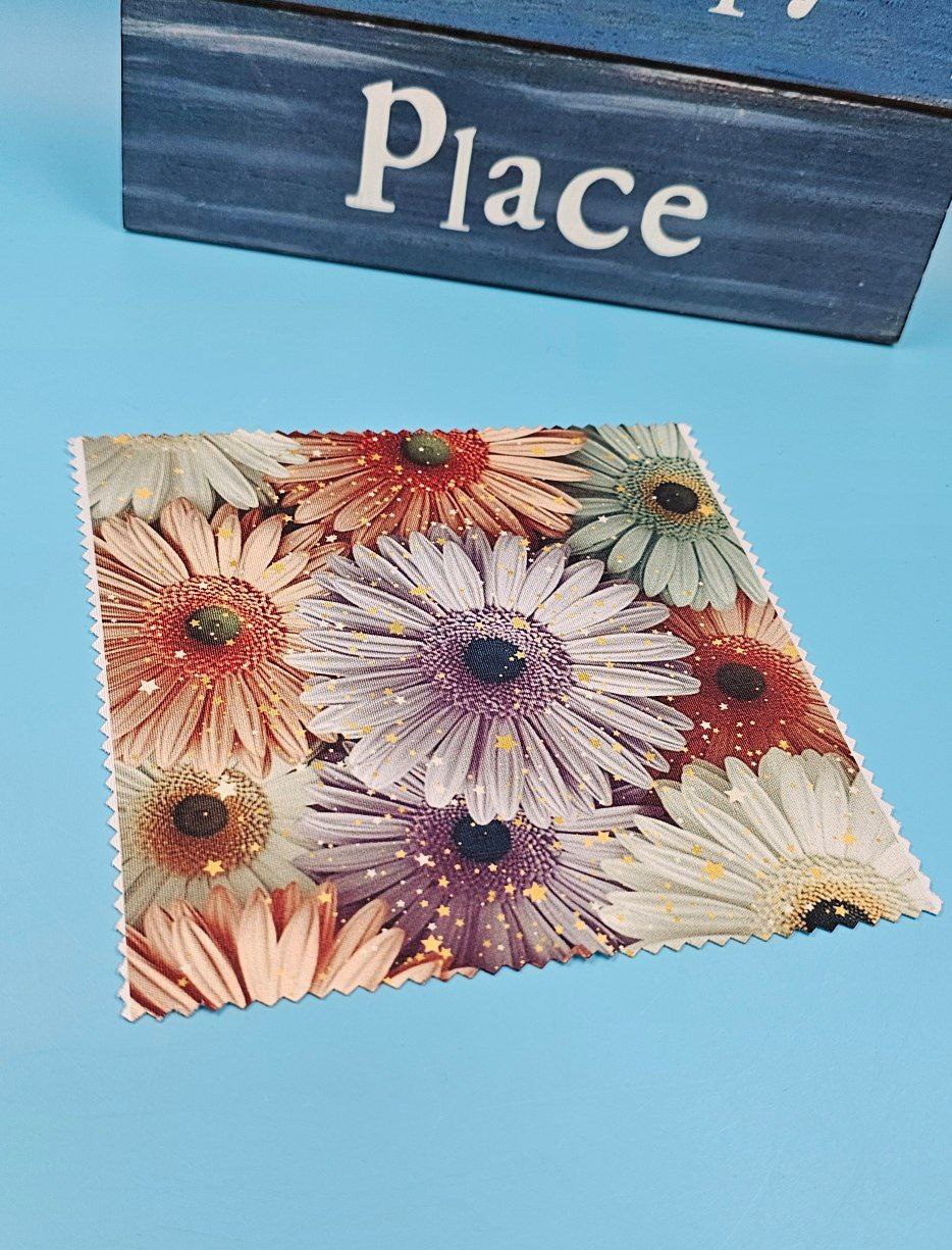 Sparkle and Shine Blooms Lens Cloth Cleaner (Serendipity)